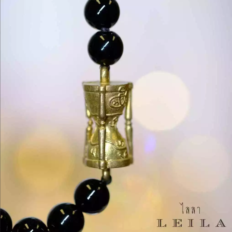 レイラ・アミュレット ガラスの砂時計 時空を超えて